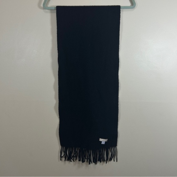 $155 Nordstrom Black 100% Cashmere Fringe Scarf Wrap 66" x 12" - Picture 1 of 5